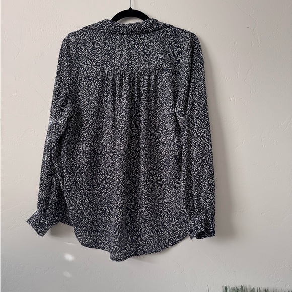 H&M Dark Blue and White Floral Blouse - Picture 2 of 6